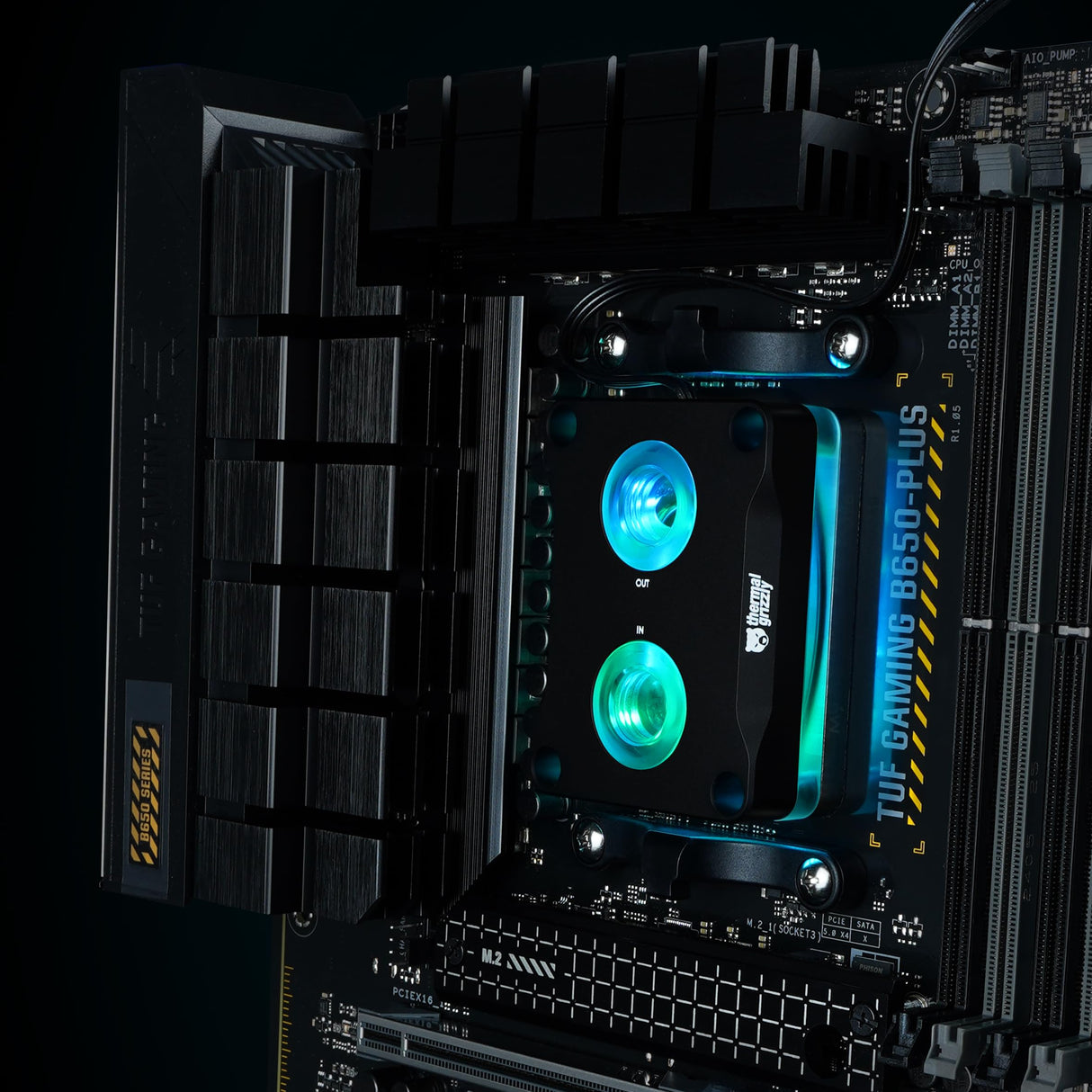 "Thermal Grizzly AMD Mycro Direct-Die Pro RGB V1 - Best Water Cooler for AMD Processors with CNC machined POM Cover and G1/4 Connections - RGB AMD Processor Cooler"